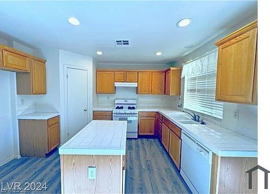 9917 Canyon Peak, Las Vegas, NV 89147