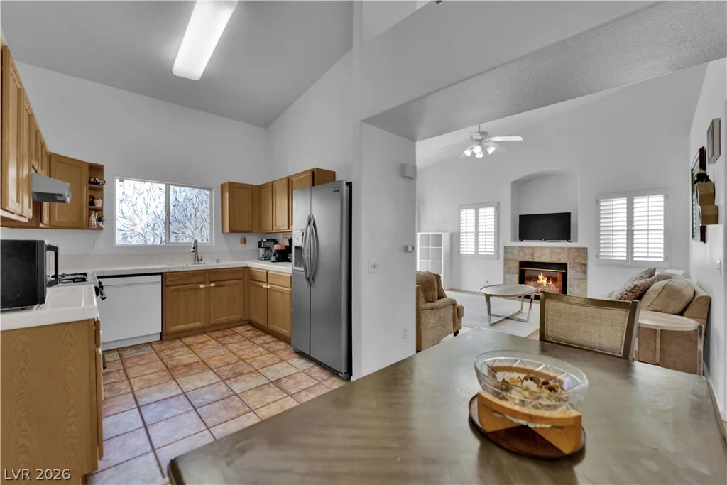 2001 Turquoise Ridge, Las Vegas, NV 89117