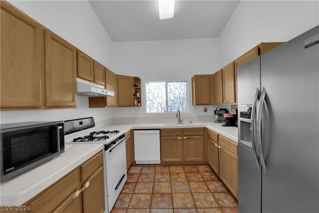 2001 Turquoise Ridge, Las Vegas, NV 89117