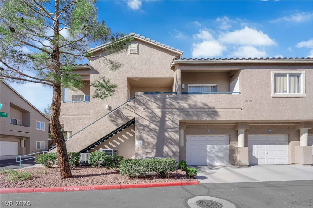 2001 Turquoise Ridge, Las Vegas, NV 89117