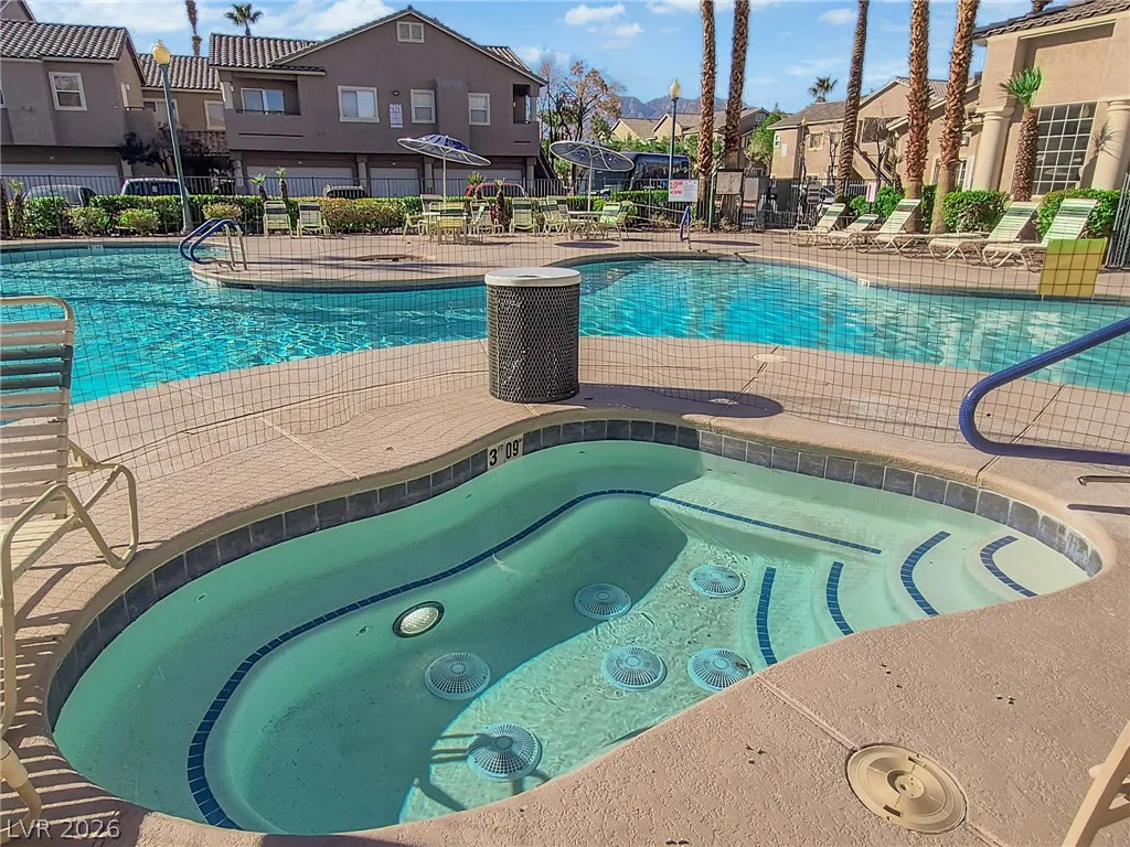 2001 Turquoise Ridge, Las Vegas, NV 89117