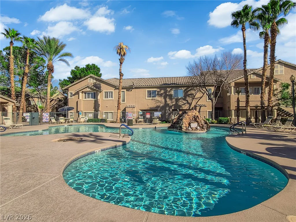 2001 Turquoise Ridge, Las Vegas, NV 89117