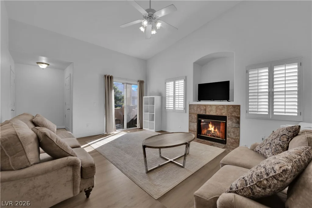 2001 Turquoise Ridge, Las Vegas, NV 89117