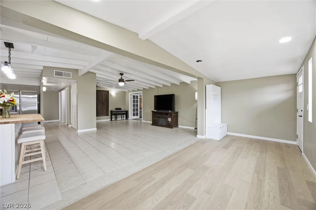 256 Hillcrest, Henderson, NV 89015