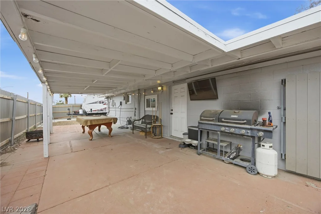 256 Hillcrest, Henderson, NV 89015