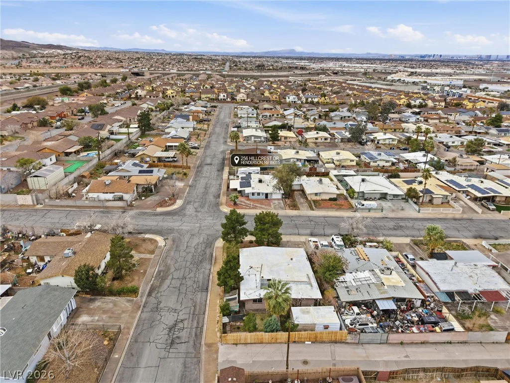 256 Hillcrest, Henderson, NV 89015