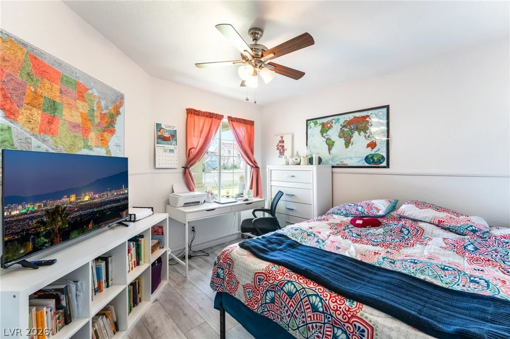 7320 Silver Ridge, Las Vegas, NV 89128