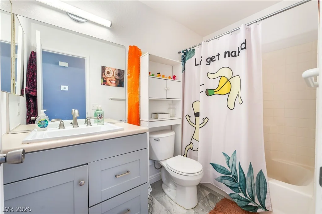 7320 Silver Ridge, Las Vegas, NV 89128