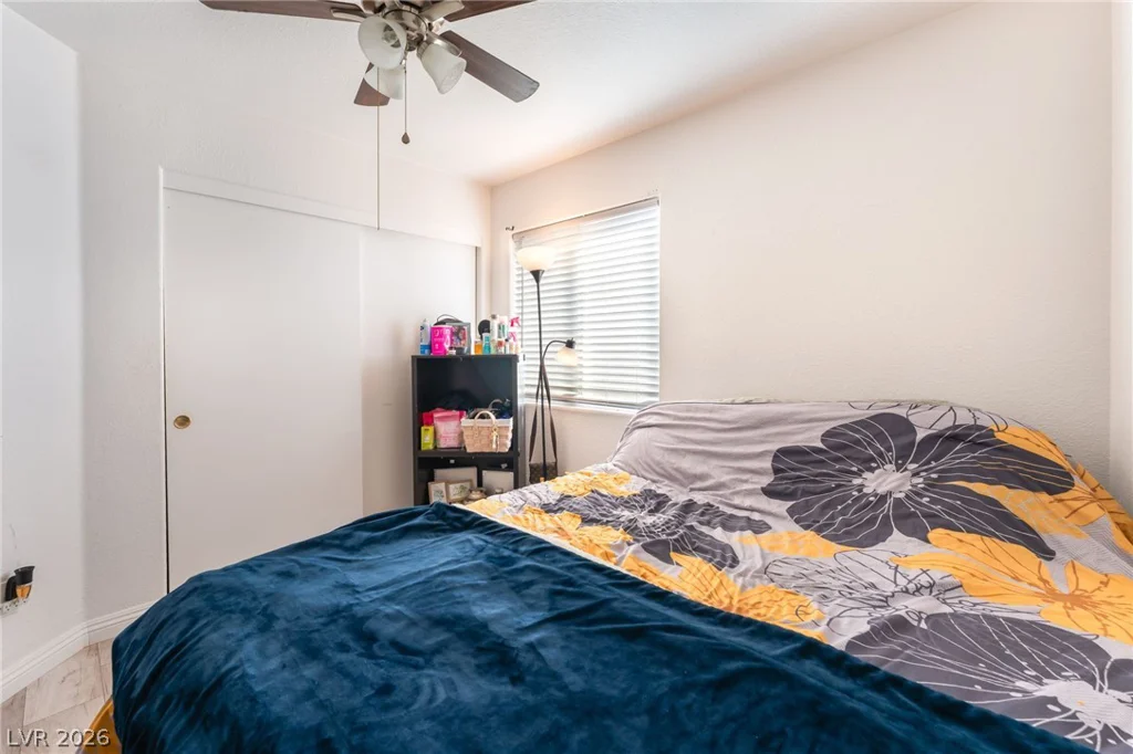 7320 Silver Ridge, Las Vegas, NV 89128