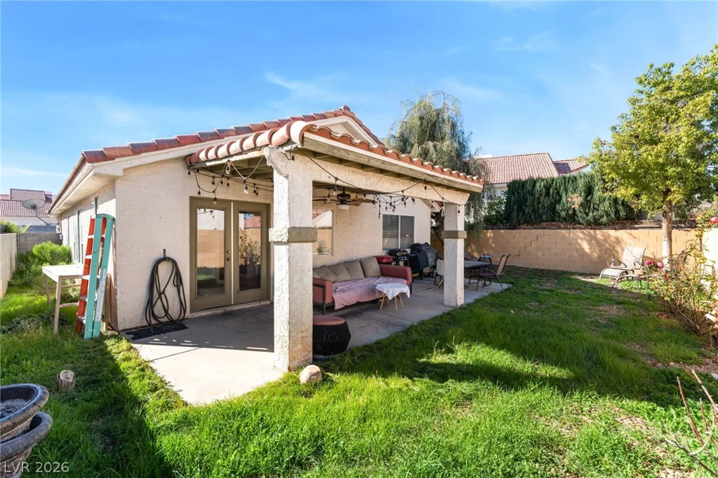 7320 Silver Ridge, Las Vegas, NV 89128