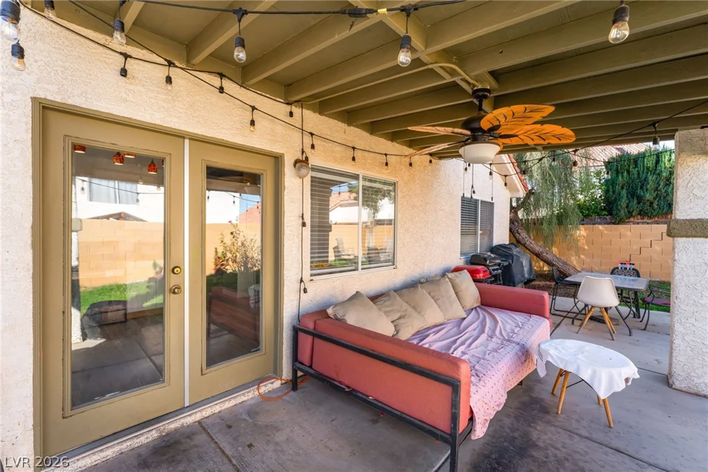7320 Silver Ridge, Las Vegas, NV 89128
