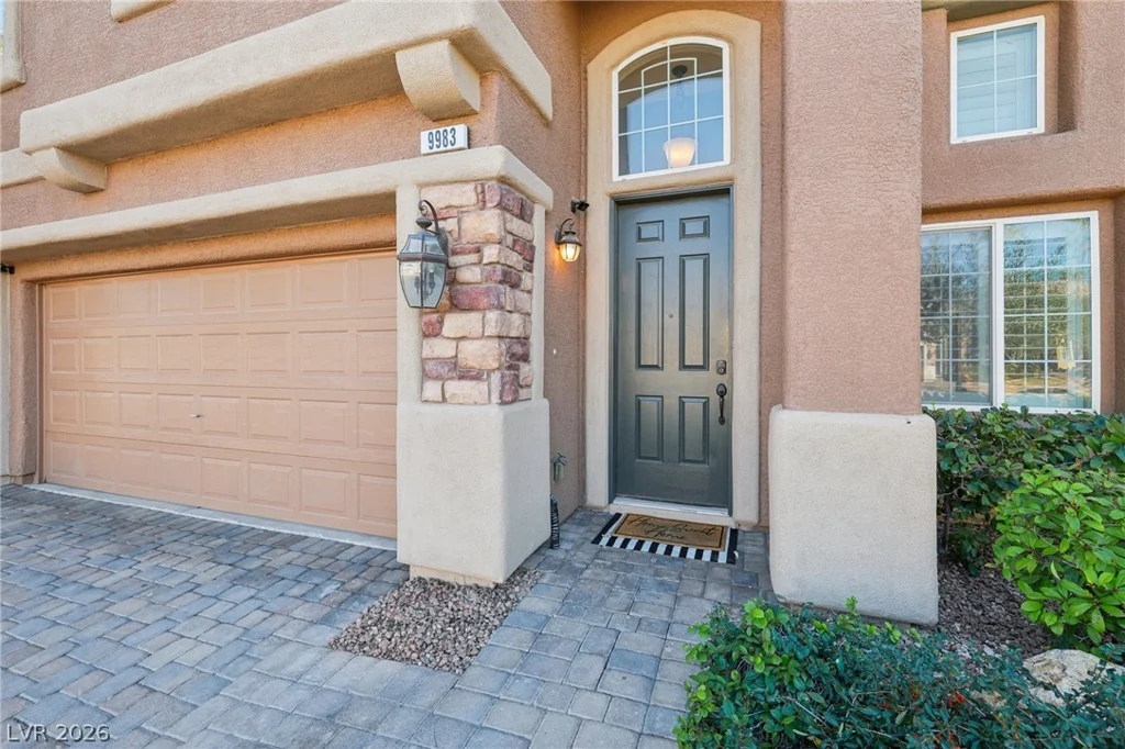 9983 Willowbrook Pond, Las Vegas, NV 89148
