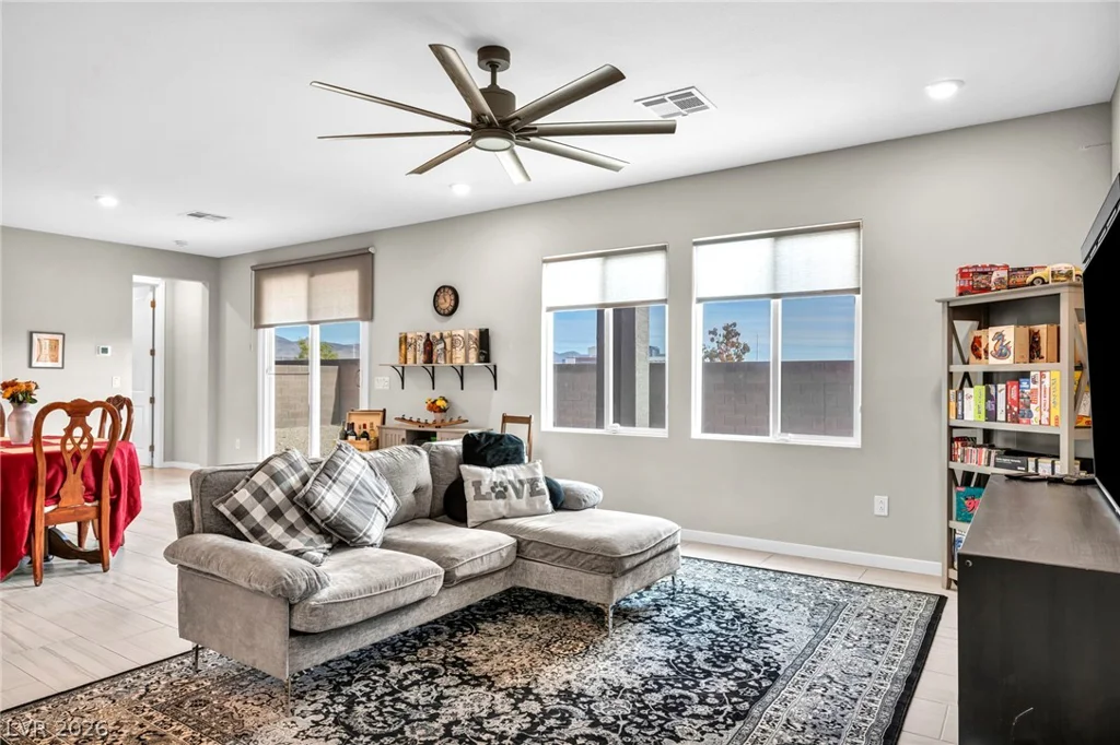6618 Palmer Estates, North Las Vegas, NV 89086