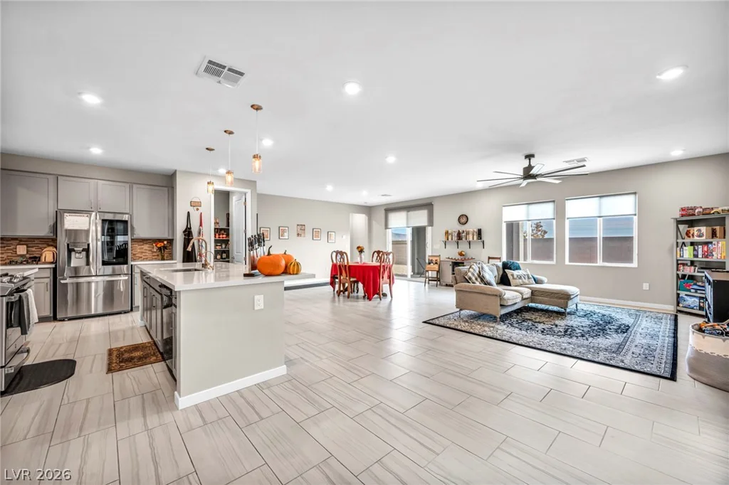 6618 Palmer Estates, North Las Vegas, NV 89086