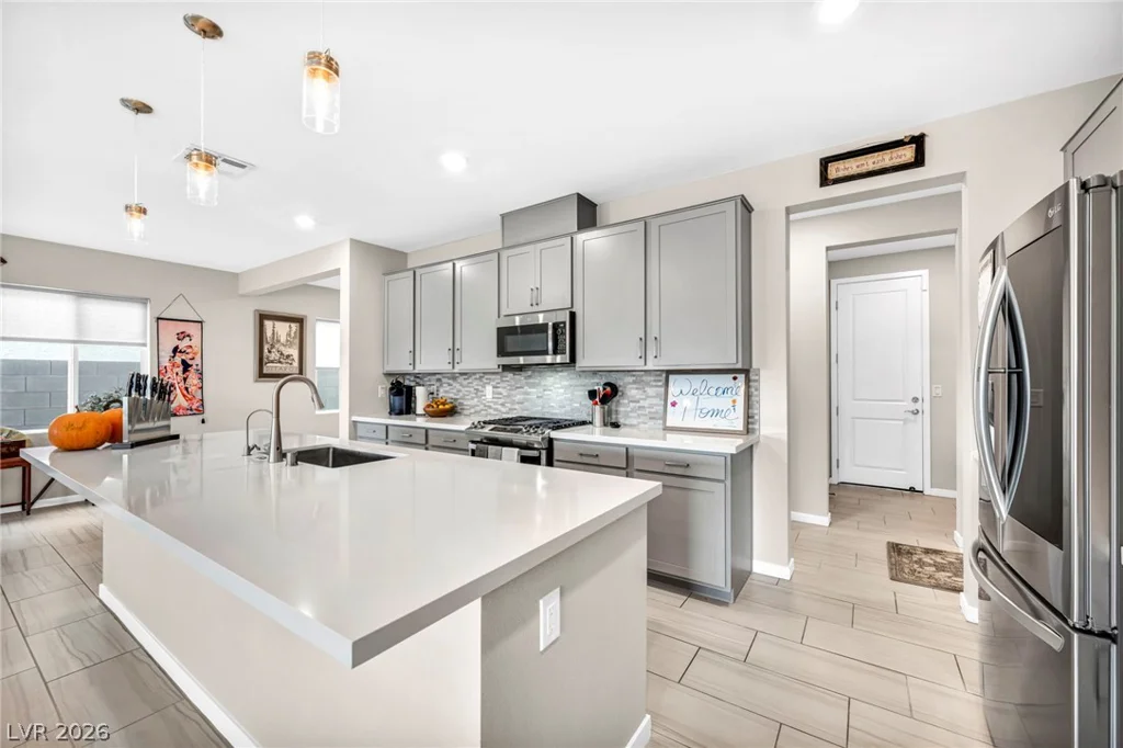 6618 Palmer Estates, North Las Vegas, NV 89086
