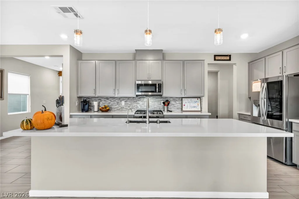 6618 Palmer Estates, North Las Vegas, NV 89086