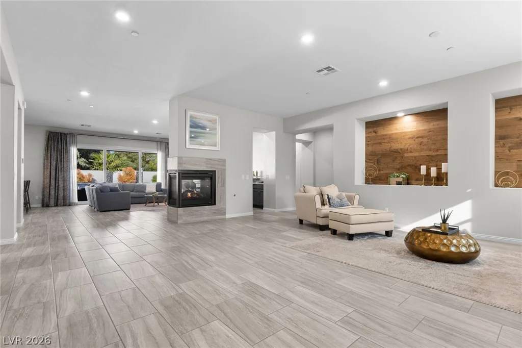 7716 Tioga Ridge, Las Vegas, NV 89117