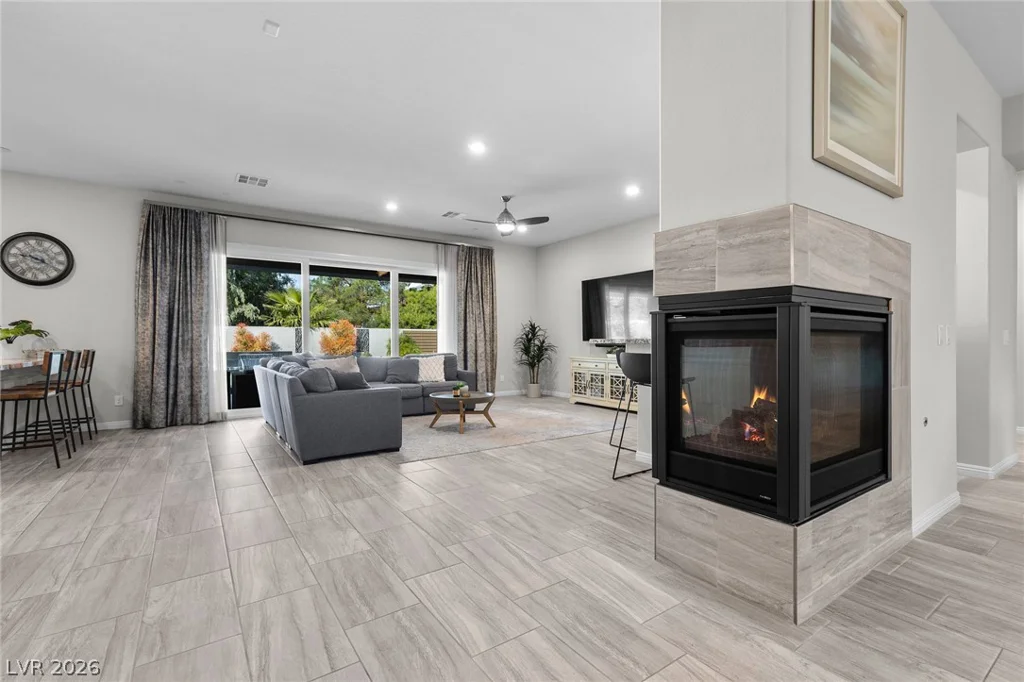 7716 Tioga Ridge, Las Vegas, NV 89117