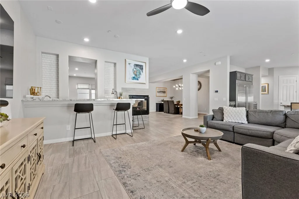 7716 Tioga Ridge, Las Vegas, NV 89117