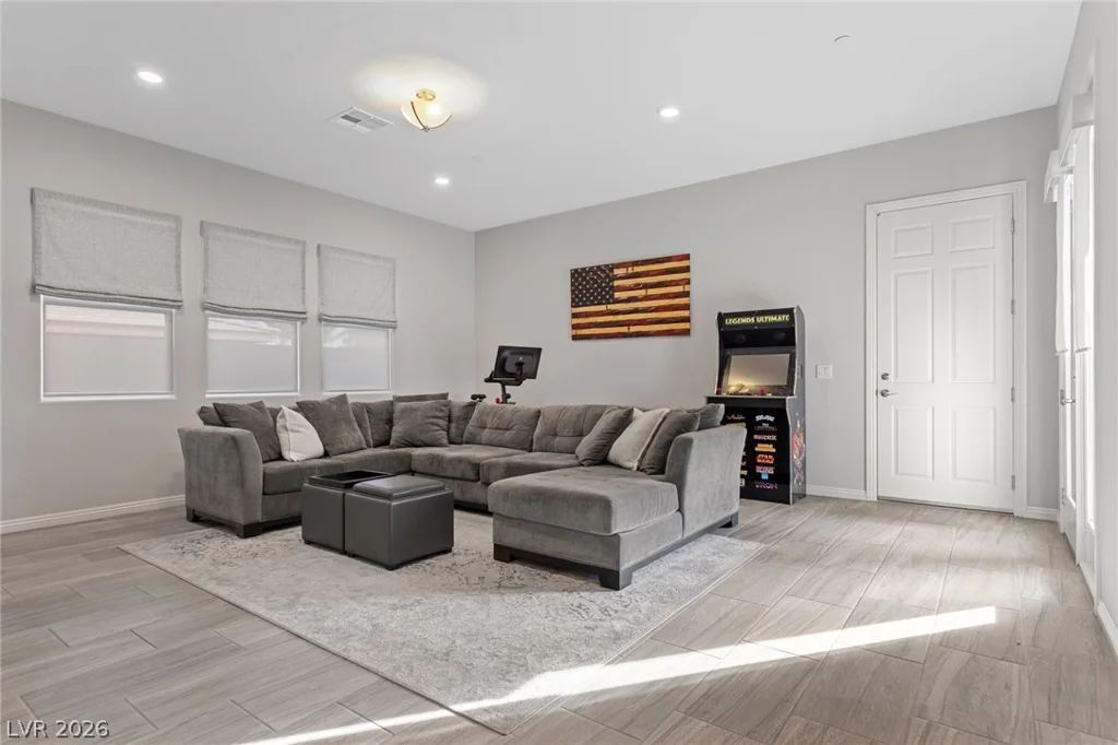 7716 Tioga Ridge, Las Vegas, NV 89117