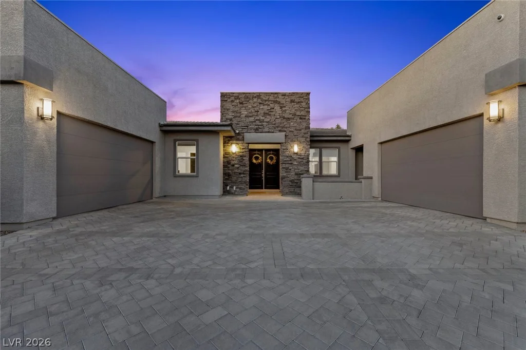 7716 Tioga Ridge, Las Vegas, NV 89117