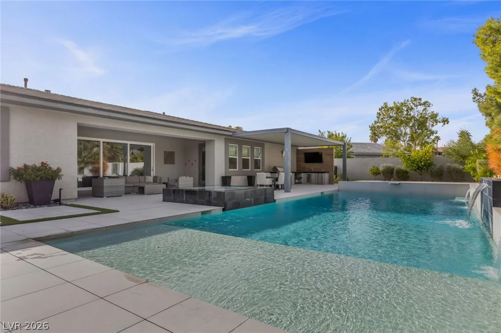 7716 Tioga Ridge, Las Vegas, NV 89117