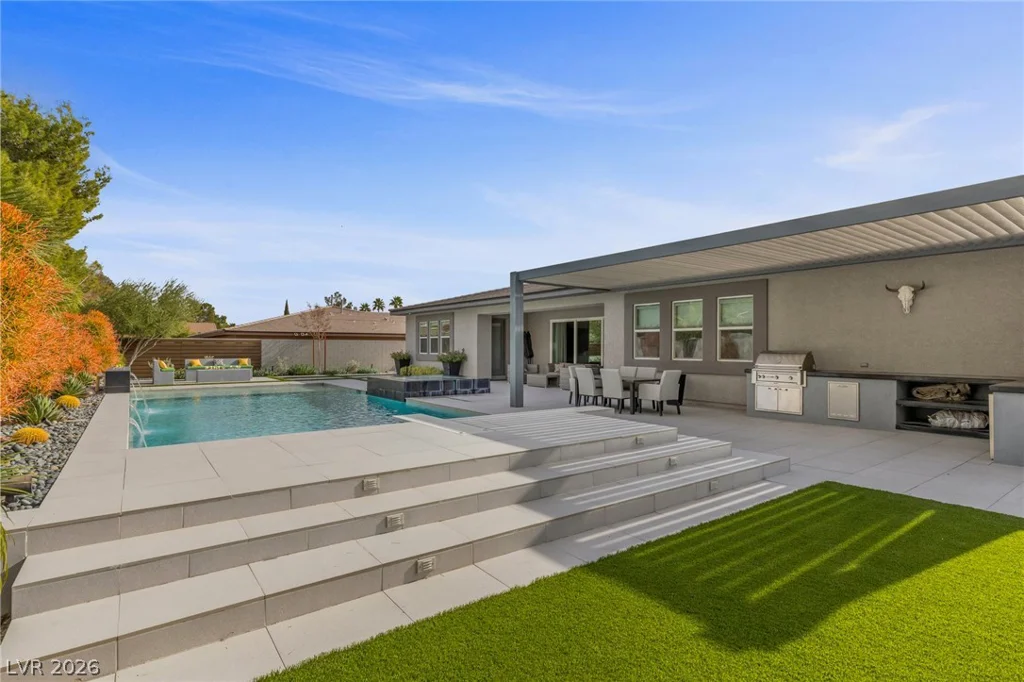 7716 Tioga Ridge, Las Vegas, NV 89117