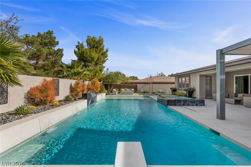 7716 Tioga Ridge, Las Vegas, NV 89117