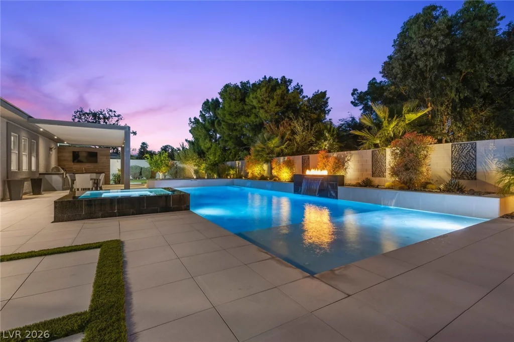 7716 Tioga Ridge, Las Vegas, NV 89117