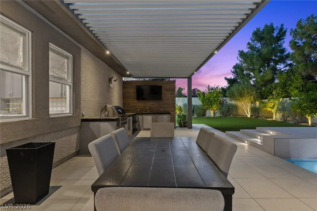 7716 Tioga Ridge, Las Vegas, NV 89117