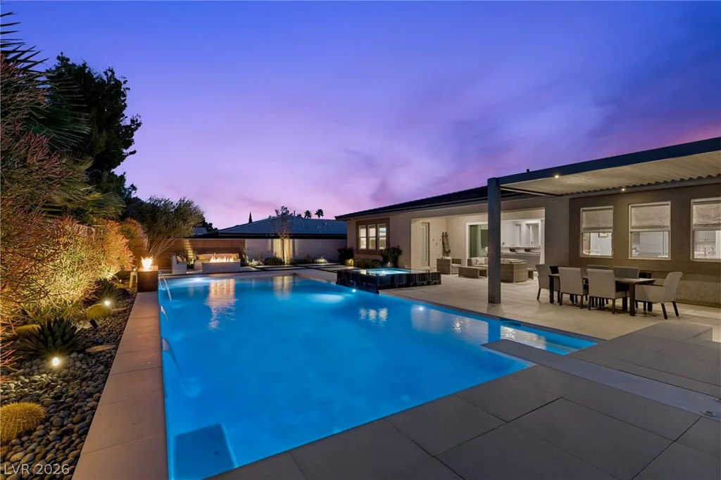 7716 Tioga Ridge, Las Vegas, NV 89117