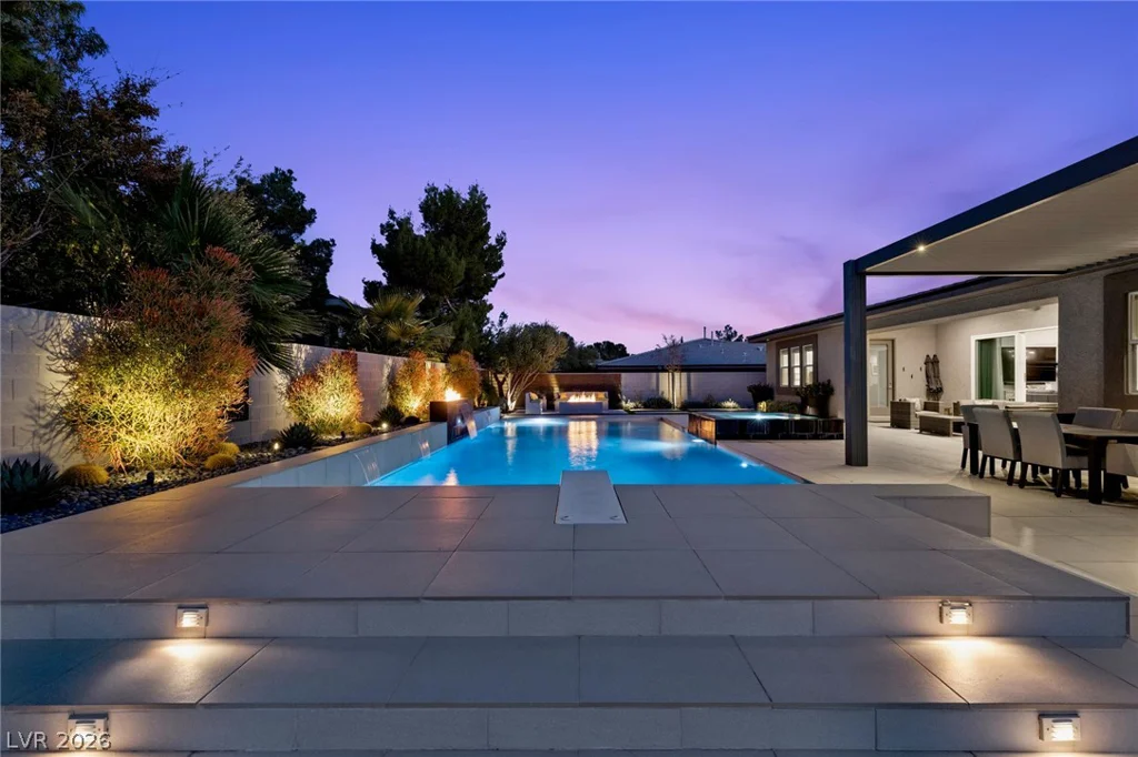 7716 Tioga Ridge, Las Vegas, NV 89117