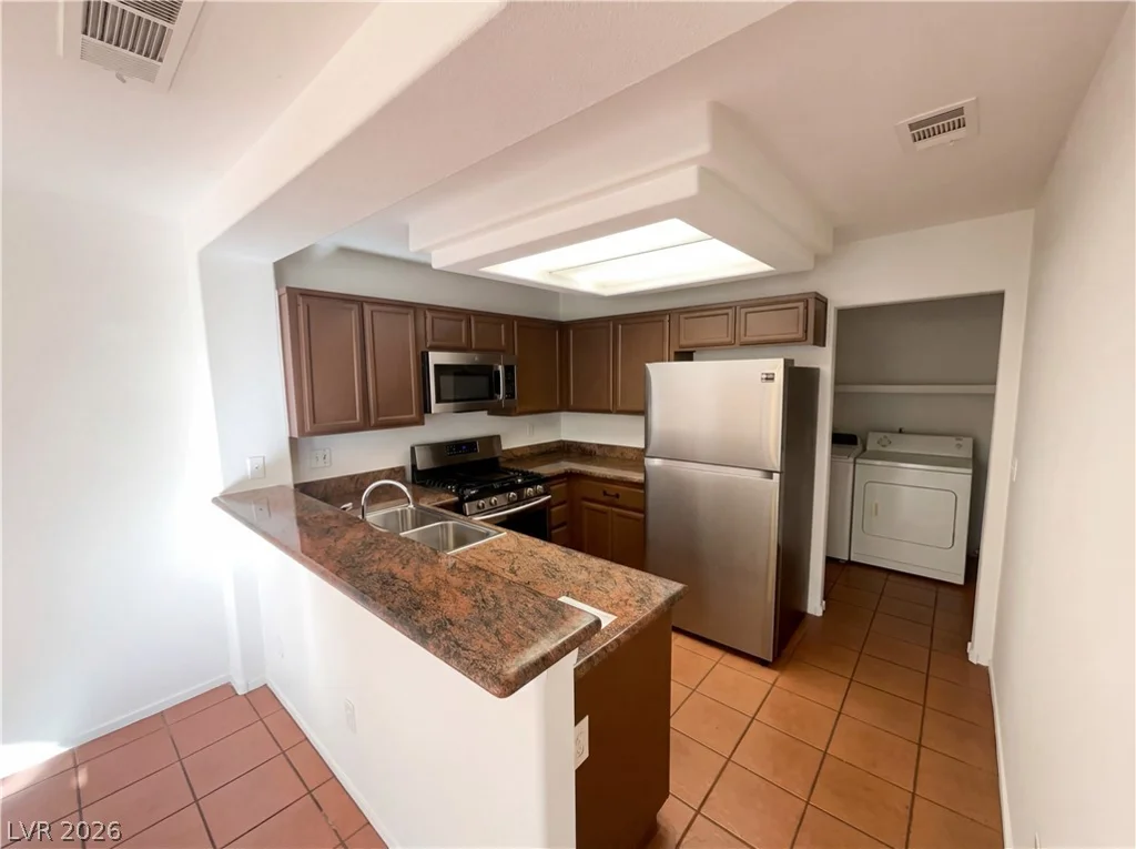 3431 White Mission, Las Vegas, NV 89129