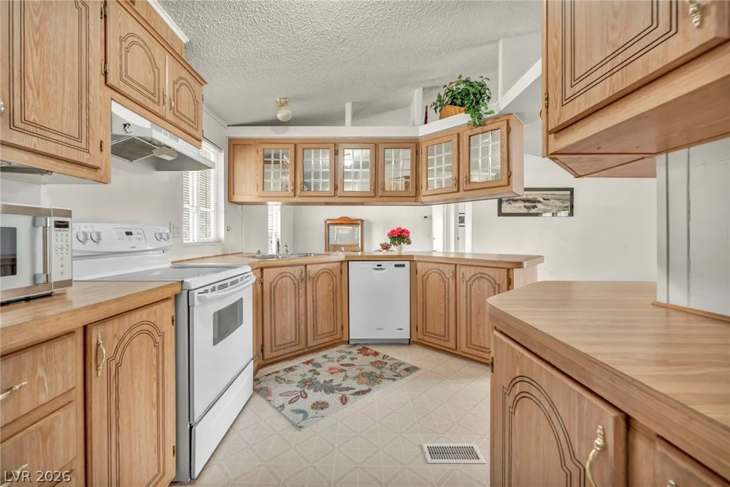 2280 Machado, Pahrump, NV 89048