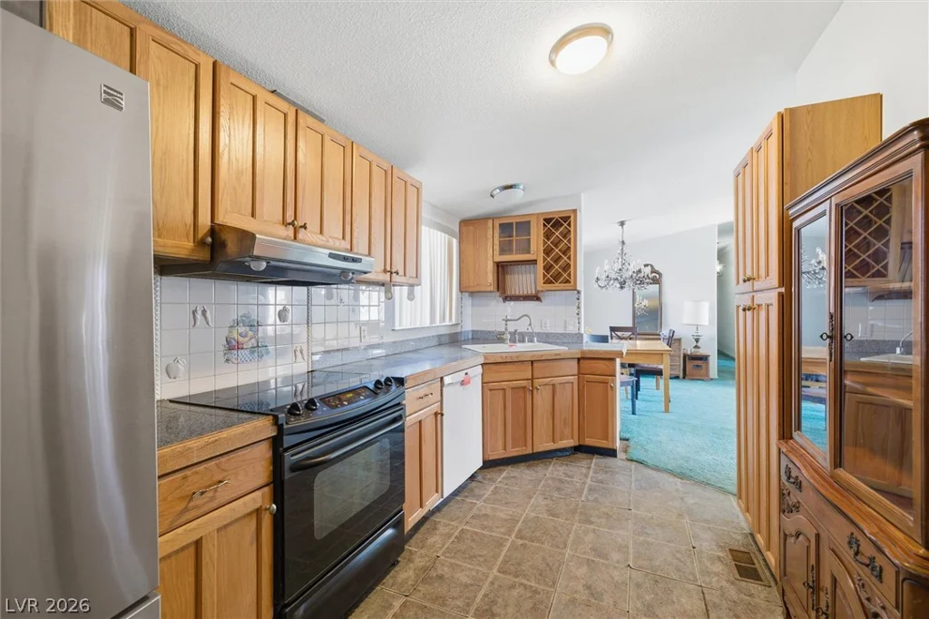 5640 Johnnie Mine, Pahrump, NV 89060
