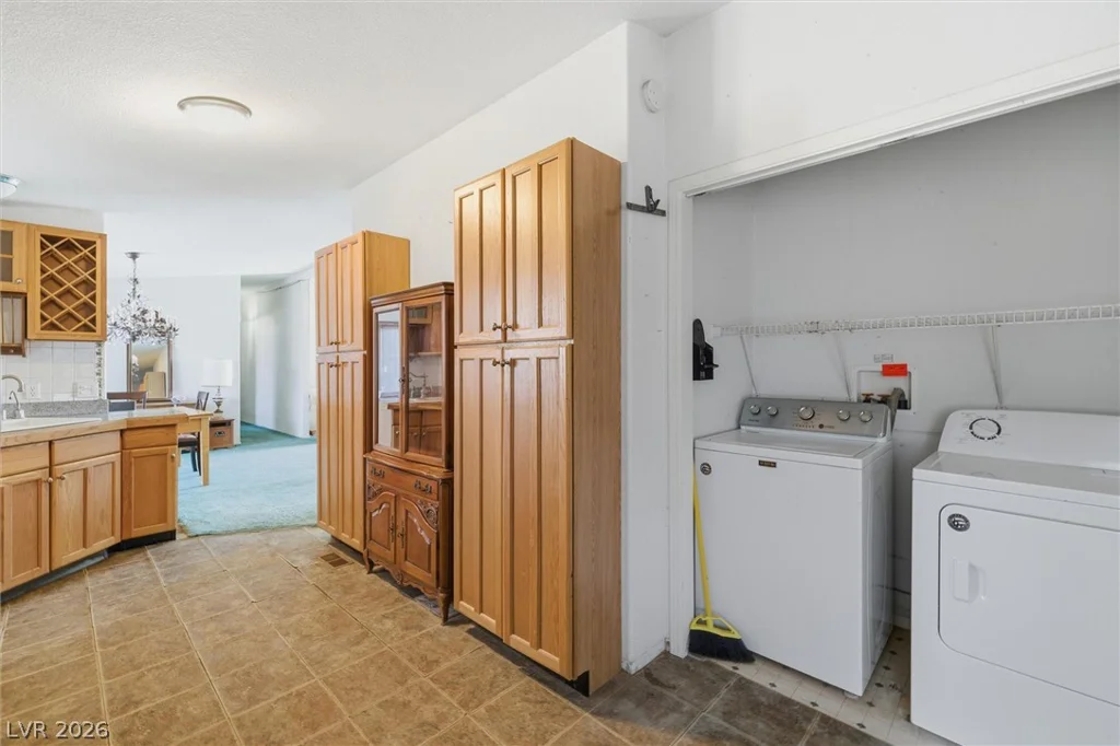 5640 Johnnie Mine, Pahrump, NV 89060