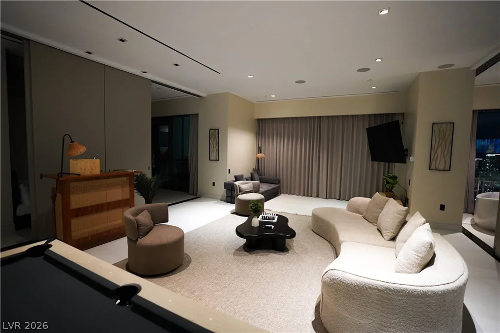 4381 Flamingo, Las Vegas, NV 89103