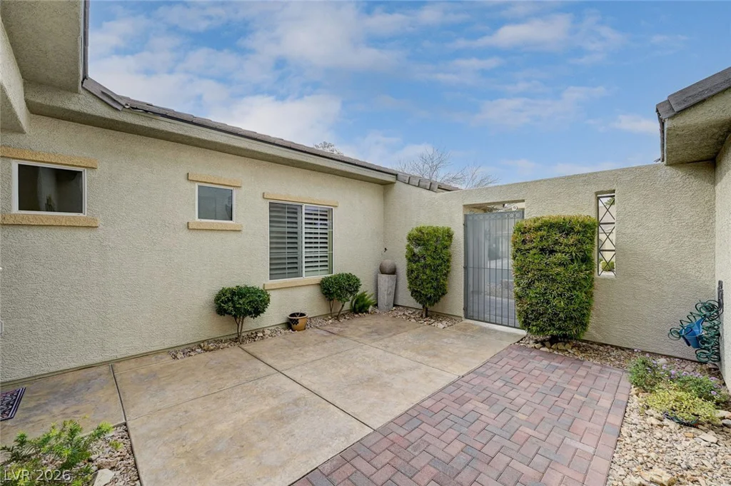 7516 Cliff Peaks, Las Vegas, NV 89149