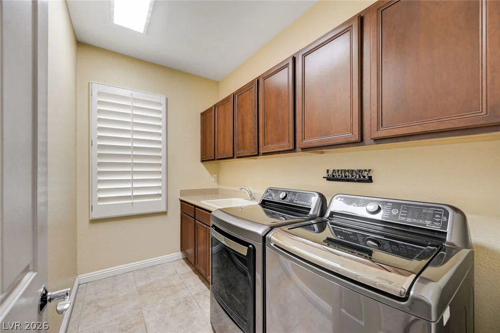 7516 Cliff Peaks, Las Vegas, NV 89149