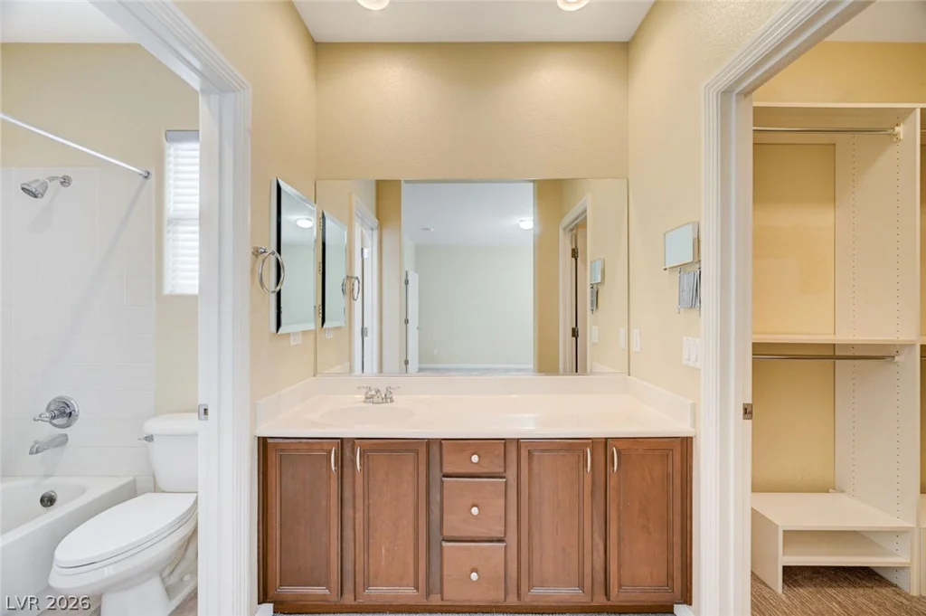 7516 Cliff Peaks, Las Vegas, NV 89149