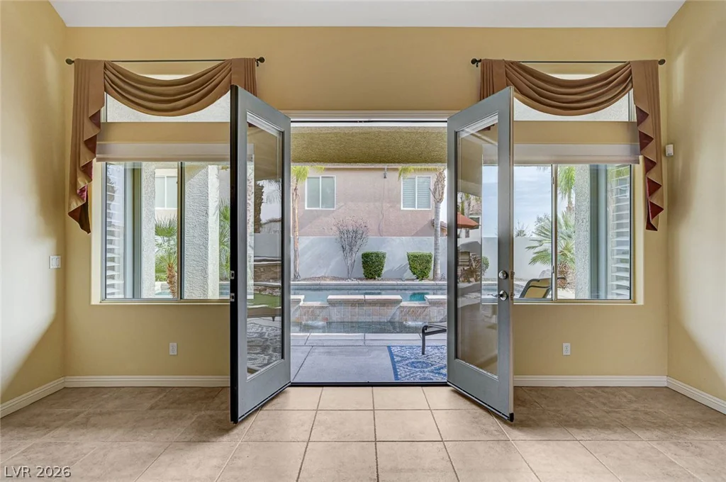 7516 Cliff Peaks, Las Vegas, NV 89149