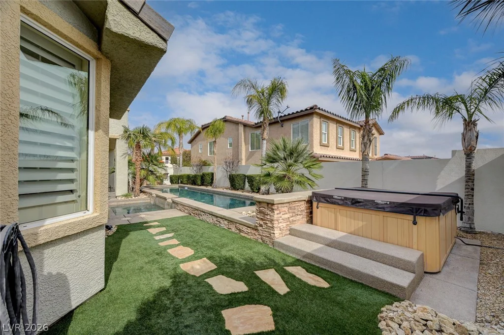 7516 Cliff Peaks, Las Vegas, NV 89149