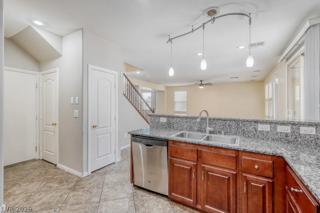 10555 Winter Grass, Las Vegas, NV 89135