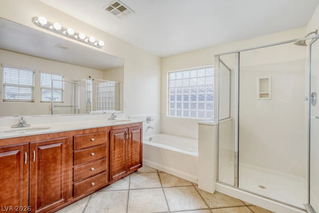 10555 Winter Grass, Las Vegas, NV 89135