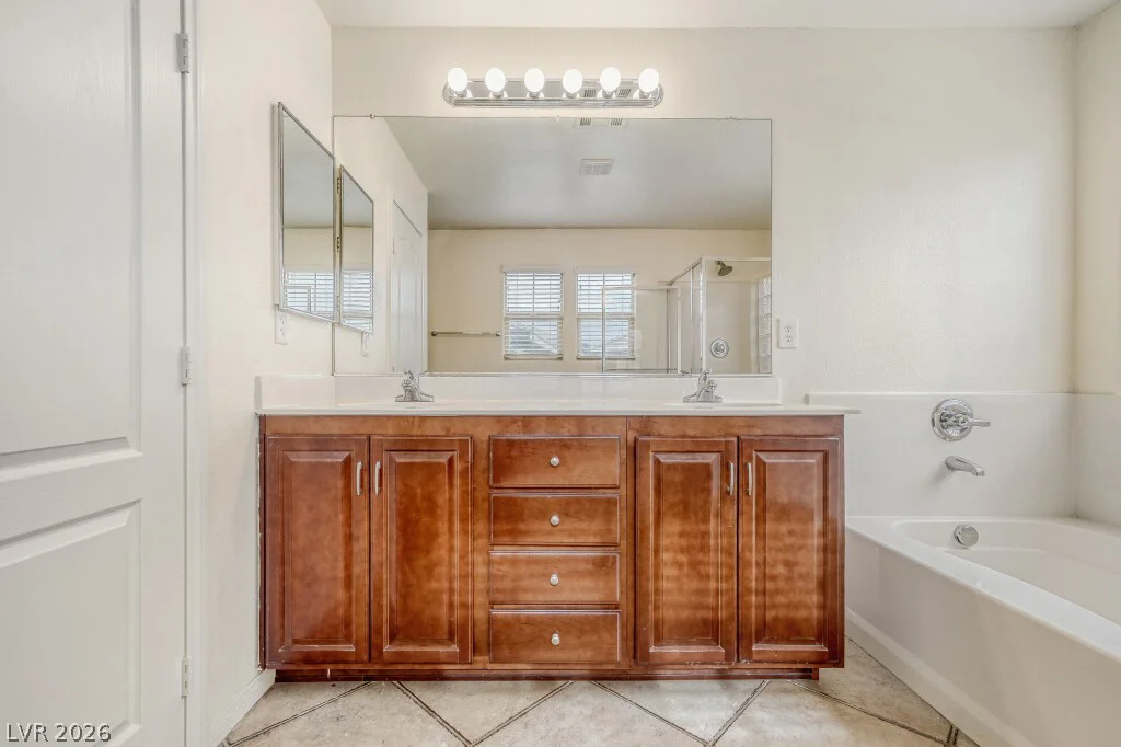 10555 Winter Grass, Las Vegas, NV 89135