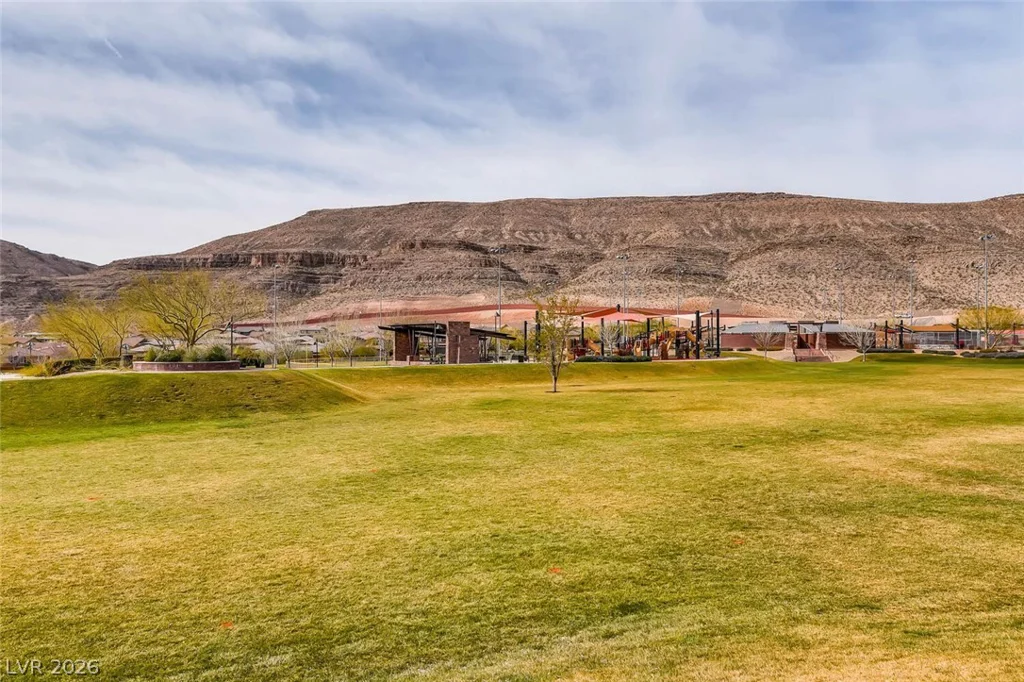 10555 Winter Grass, Las Vegas, NV 89135
