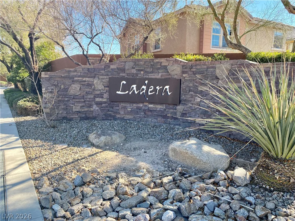 10555 Winter Grass, Las Vegas, NV 89135