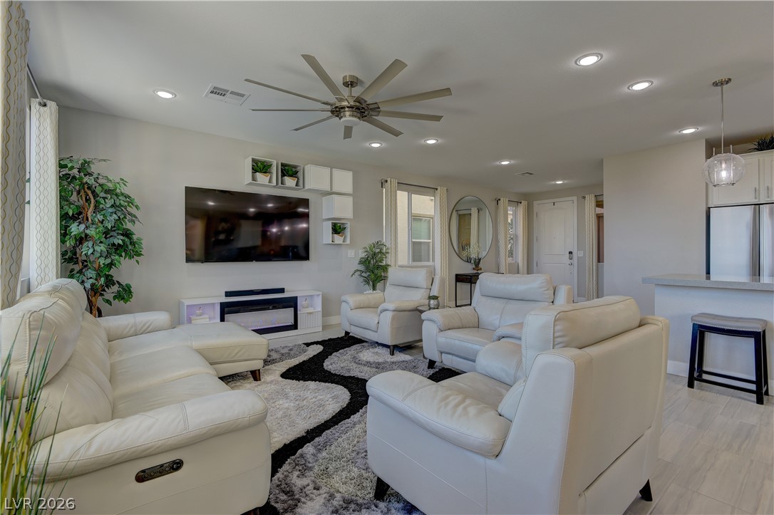8030 Foxfield Springs, Las Vegas, NV 89166