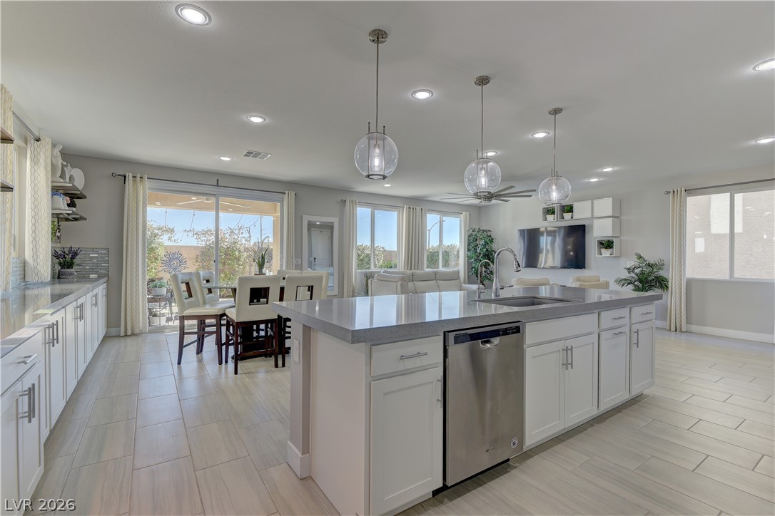 8030 Foxfield Springs, Las Vegas, NV 89166