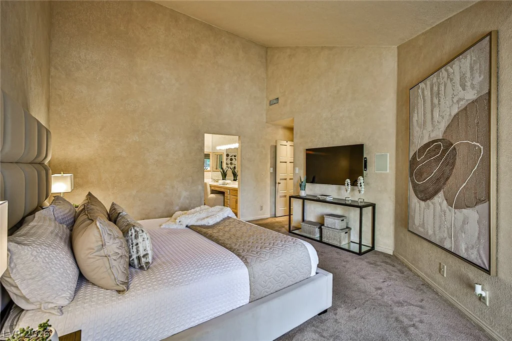5115 Turnberry, Las Vegas, NV 89113